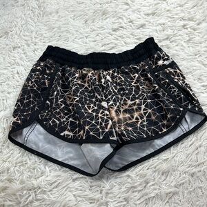 Lululemon Tracker Short III *4-way Stretch Star Crushed Multi / Black